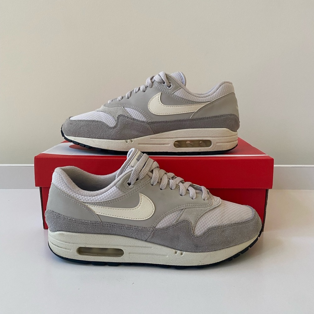 Nike Air Max 1 Grey White Vast 90 Mens Size 8 Shoes NEW